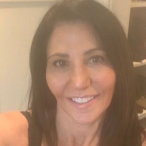 Meet your Posher, Ellen